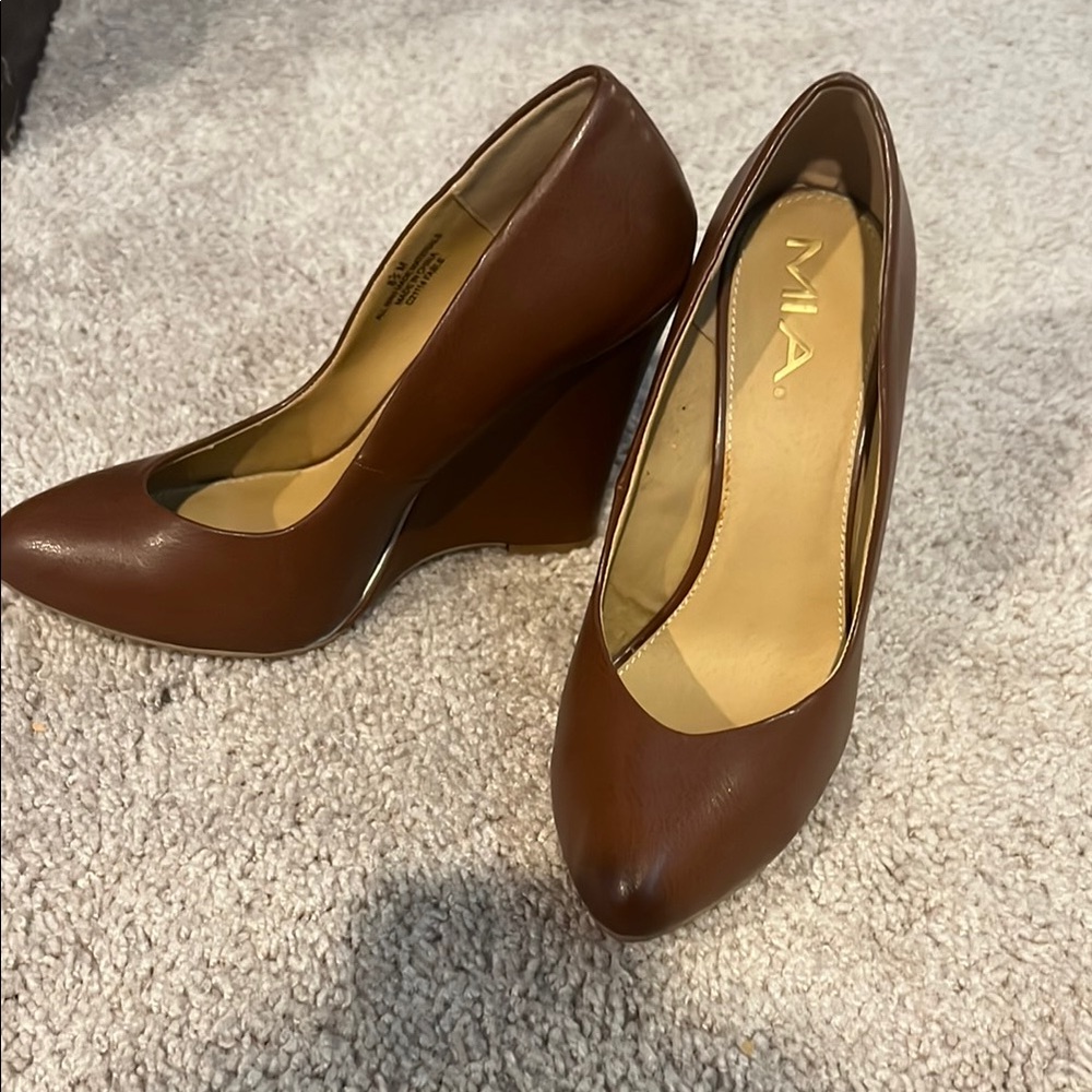 MIA Classic Brown Wedge Heels